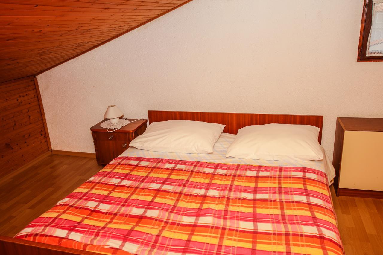 פורץ Apartment Karmen מראה חיצוני תמונה